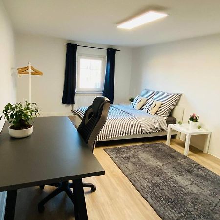Апартаменты Xxl Ruhiges Sofa Freital Am Fluss Dresden Экстерьер фото